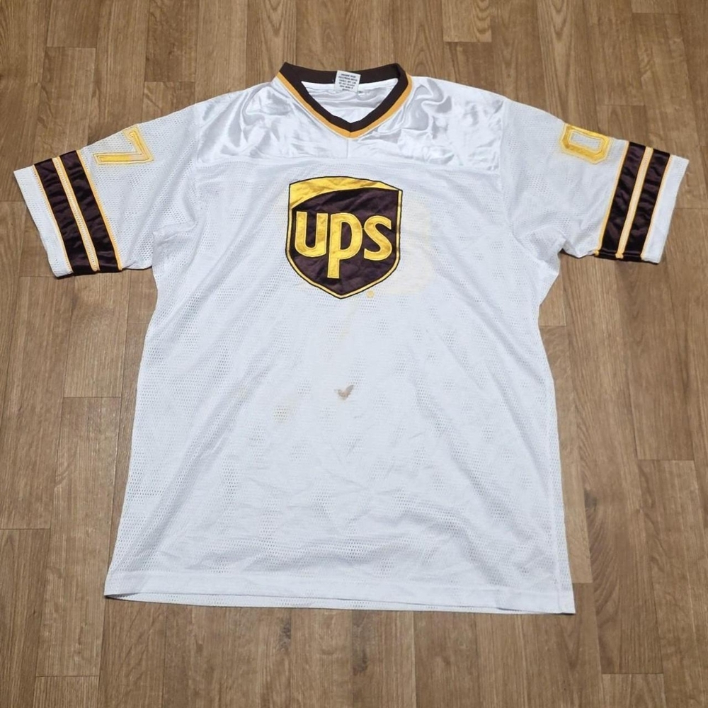 UPS Jersey Size XL